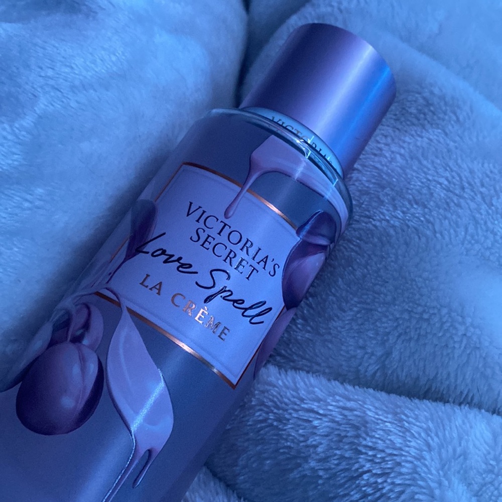 Victoria Secret Love Spell La Crème